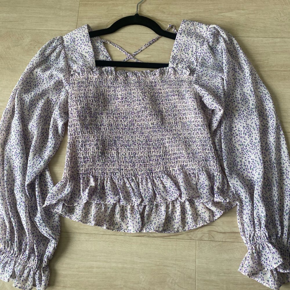Cropped Floral Blouse Size Medium